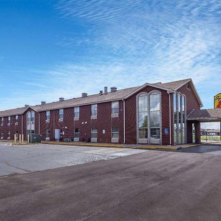 Super 8 By Wyndham Nixa/Springfield Area Hotel Buitenkant foto