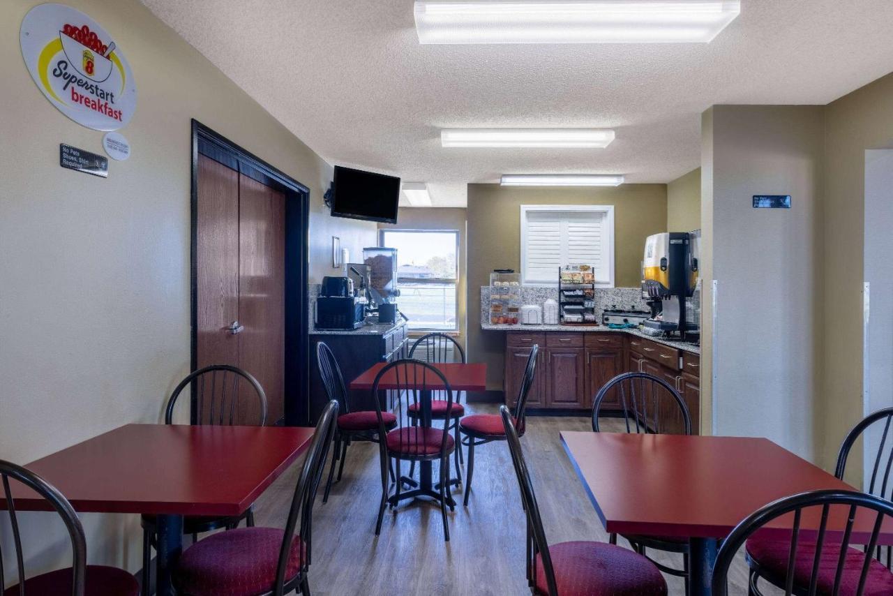 Super 8 By Wyndham Nixa/Springfield Area Hotel Buitenkant foto
