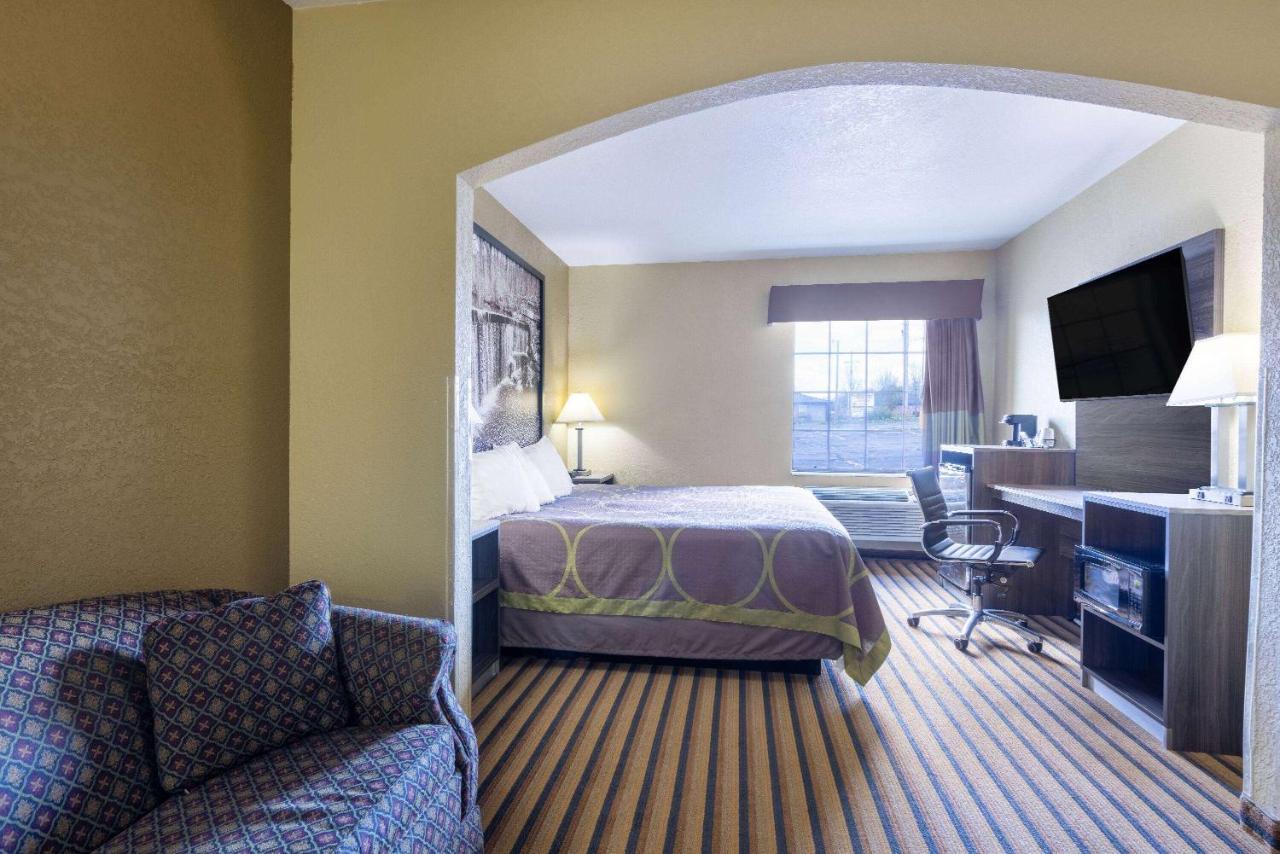 Super 8 By Wyndham Nixa/Springfield Area Hotel Buitenkant foto