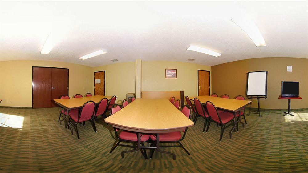 Super 8 By Wyndham Nixa/Springfield Area Hotel Buitenkant foto