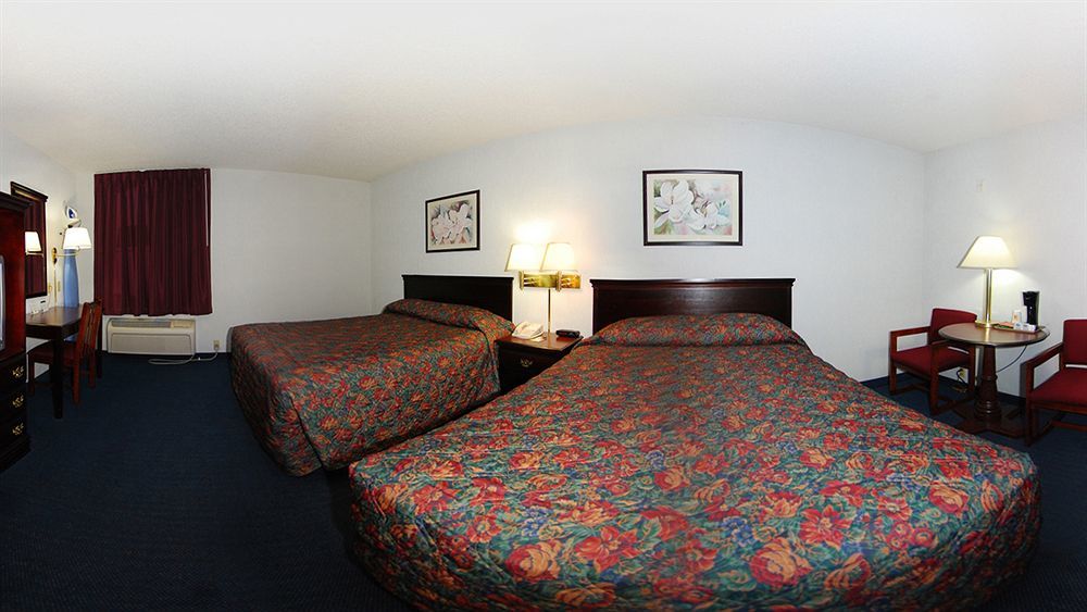 Super 8 By Wyndham Nixa/Springfield Area Hotel Buitenkant foto