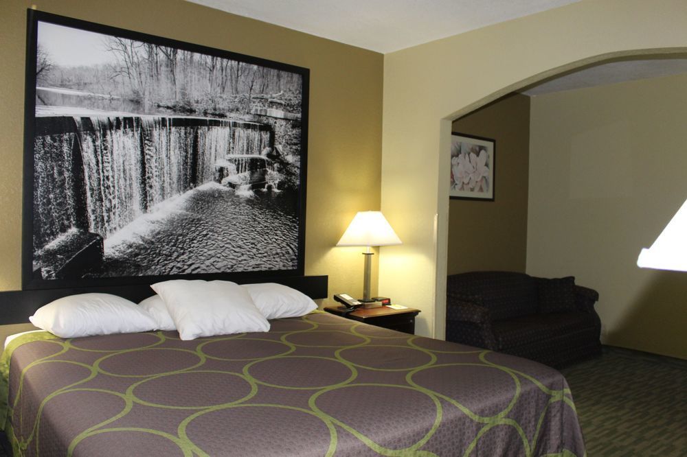 Super 8 By Wyndham Nixa/Springfield Area Hotel Buitenkant foto